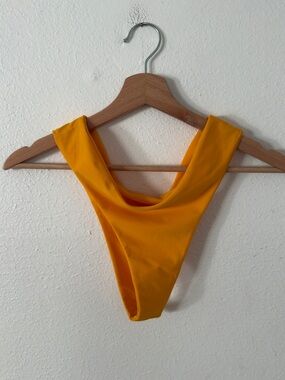 Never worn Nyud Marilyn Bikini Bottom- Mandarino